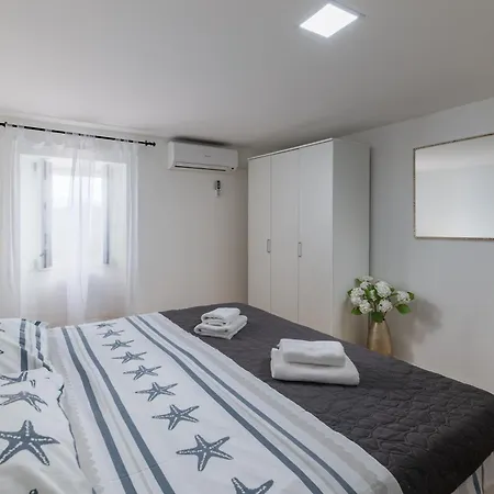 Hidden Hill With Sauna & Jacuzzi * Lopar