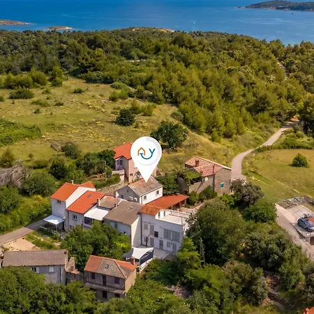 Hidden Hill With Sauna & Jacuzzi Vakantiehuis Lopar